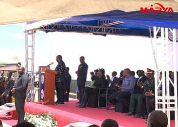 Il Vicepresidente della Tanzania visita il progetto EPC farmaceutico di Marya